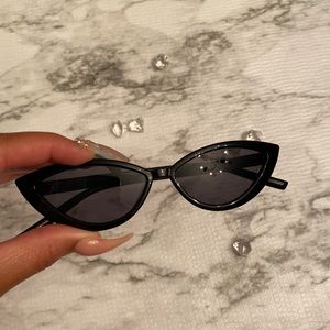 Black cate eye sunglasses